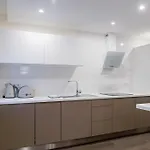 شقة Marja